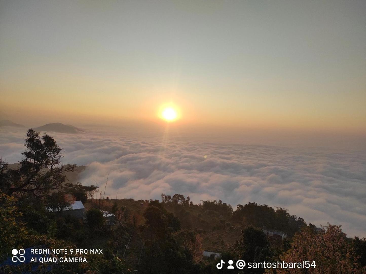 Lake View Lodge Sarangkot Pokhara Ruang foto